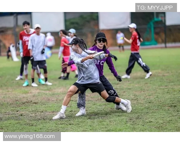 西安飞盘队反击战术解析与飞盘运动的崛起之路 西安飞盘队反击战术解析与飞盘运动的崛起之路