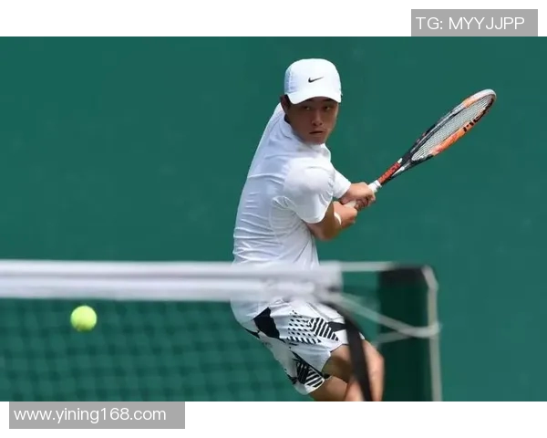 上海网球队的阵地战解析:深度剖析网球战术与团队协作技巧 上海网球队的阵地战解析:深度剖析网球战术与团队协作技巧