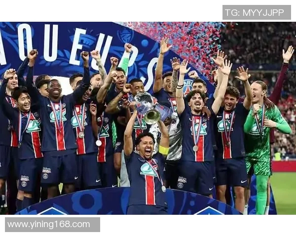 格拉纳与巴伦西亚的激烈对决揭示西甲新赛季的竞争格局与球队实力对比